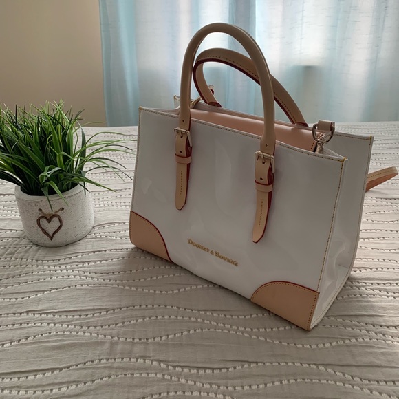 Dooney and Bourke patent Janine satchel handbag - Picture 1 of 8